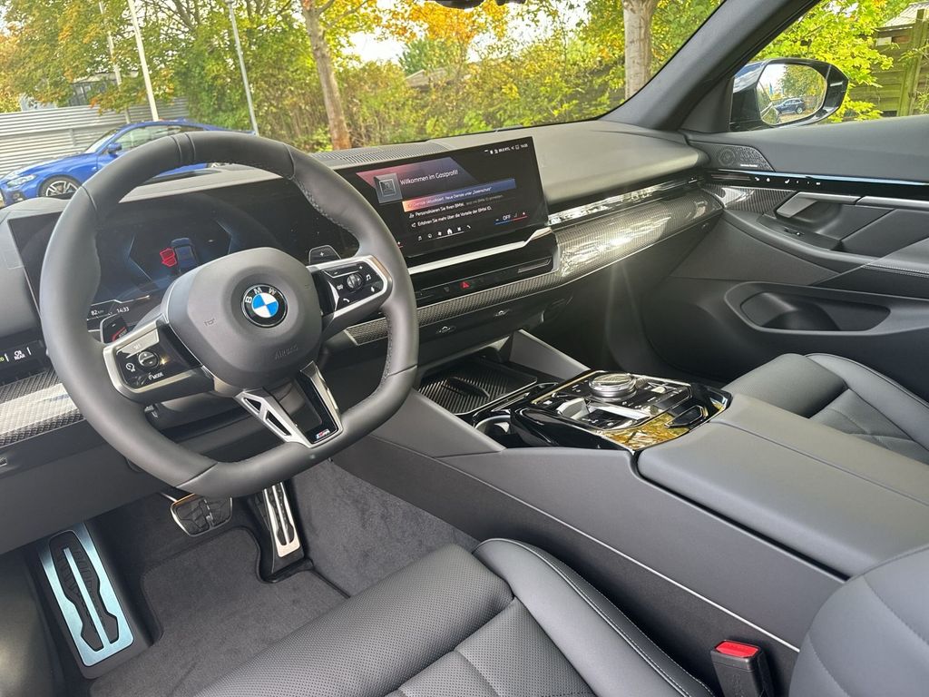 BMW 520d xDrive Msport sedan | nové německé auto | skladem | od autorizovaného prodejce | super cena | max výbava | online nákup | online prodej | autoibuy.com